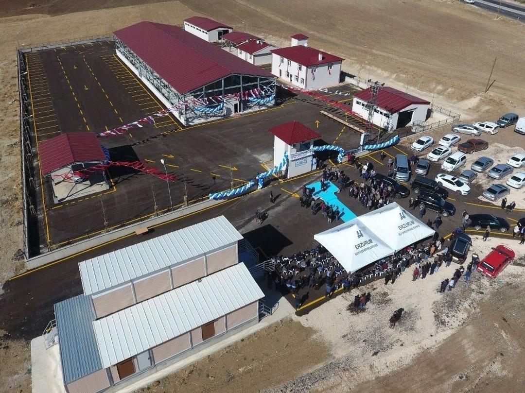 B&uuml;y&uuml;kşehir Hınıs&rsquo;ta Ger&ccedil;ekleştirdiği Yatırımların Toplu A&ccedil;ılışını Yaptı