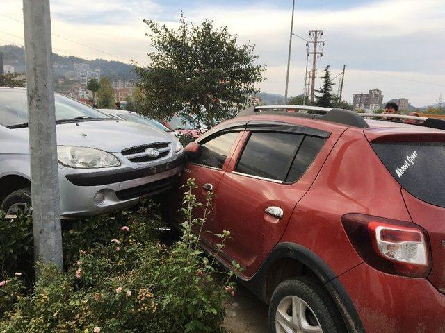 Fatsa’da Zincirlime Trafik Kazası: 2 Yaralı