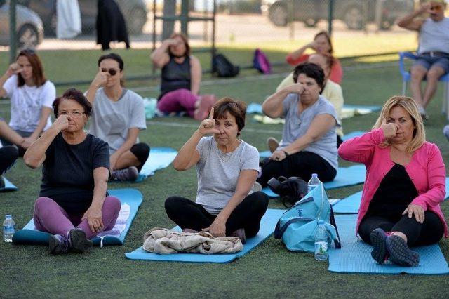 Kıdemli Komşulara Meditasyon