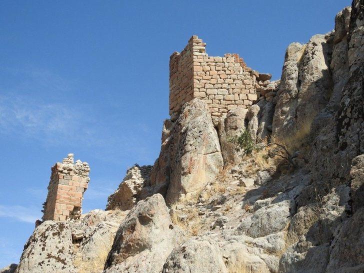 Tunceli’de Önemli Arkeolojik Bulgular Tespit Edildi G4