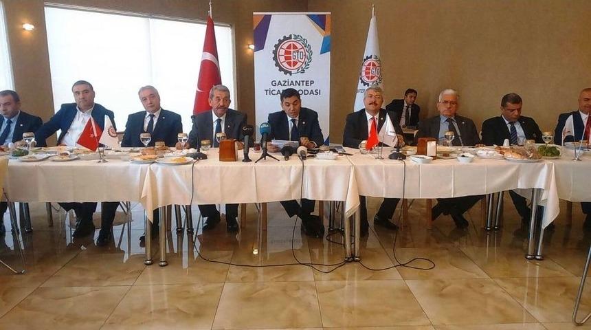 Irak Sınır Kapısının Kapanması T&uuml;rk İş Adamlarını Olumsuz Etkiledi
