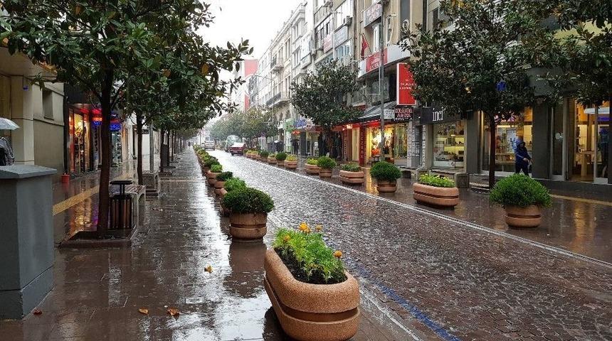 Balıkesir&rsquo;de Sağanak Yağış