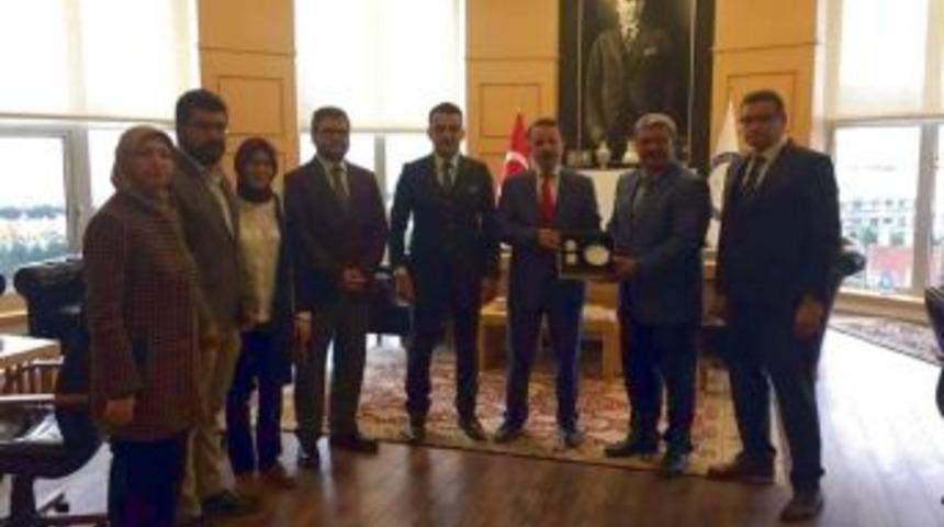 Başkan Ferit Karabulut: Meslek Y&uuml;ksekokulumuza Yeni B&ouml;l&uuml;mler A&ccedil;acağız