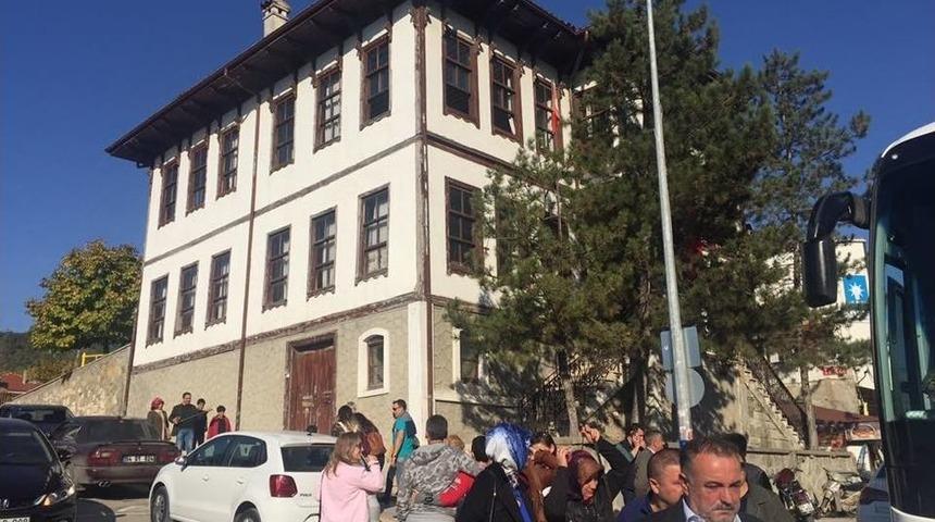 Osmanelili Esnafa Ankara, Bolu Ve Sakarya Gezisi D&uuml;zenledi