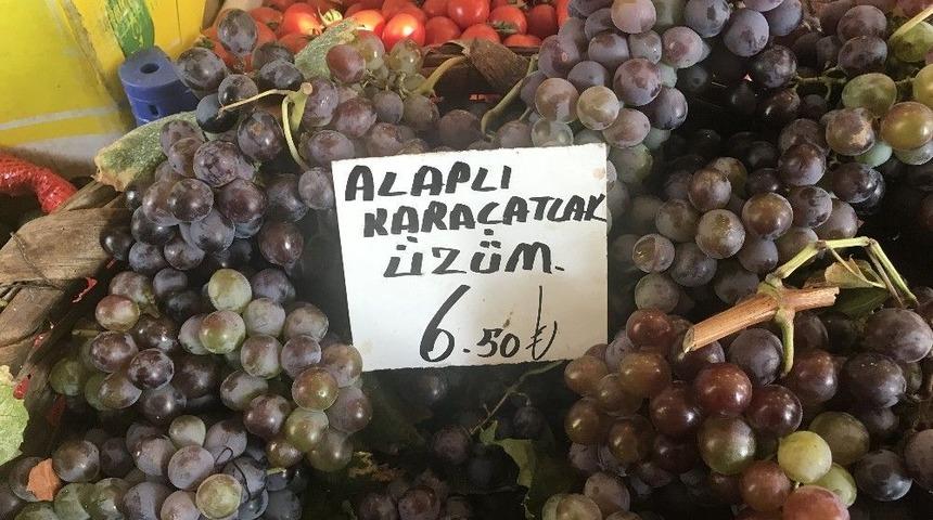 Meşhur Kara&ccedil;atlak &Uuml;z&uuml;m&uuml; Tezgahlarda Yerini Aldı