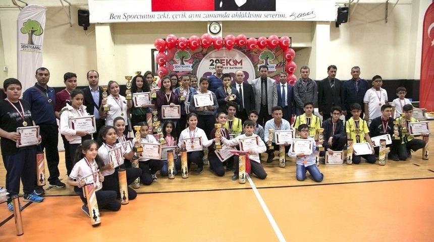 Cumhuriyet Kupası&rsquo;nda 10 Kategoride 60 Sporcu &Ouml;d&uuml;l Aldı