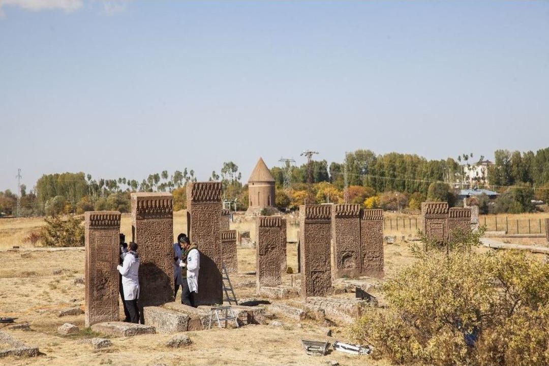Bu &Ouml;rnekler D&uuml;nyanın Hi&ccedil;bir Yerinde Yok