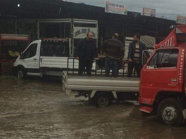 Aydın’da Metrekareye Dakikada 1 Kilonun Üzerinde Yağış Düştü