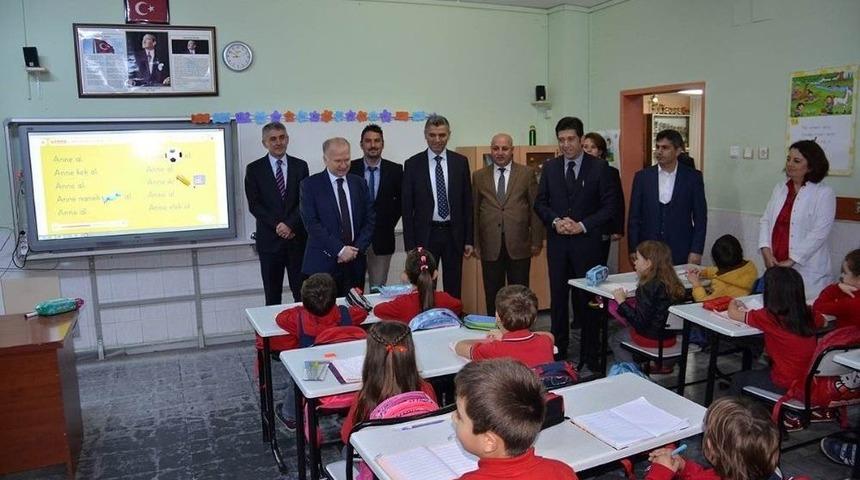 Vali Ceylan, S&uuml;leymanpaşa İlkokulu &Ouml;ğrencileri İle Bir Araya Geldi