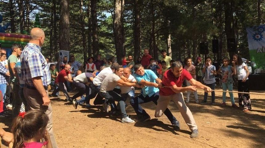 Piknikte Moral Depoladılar