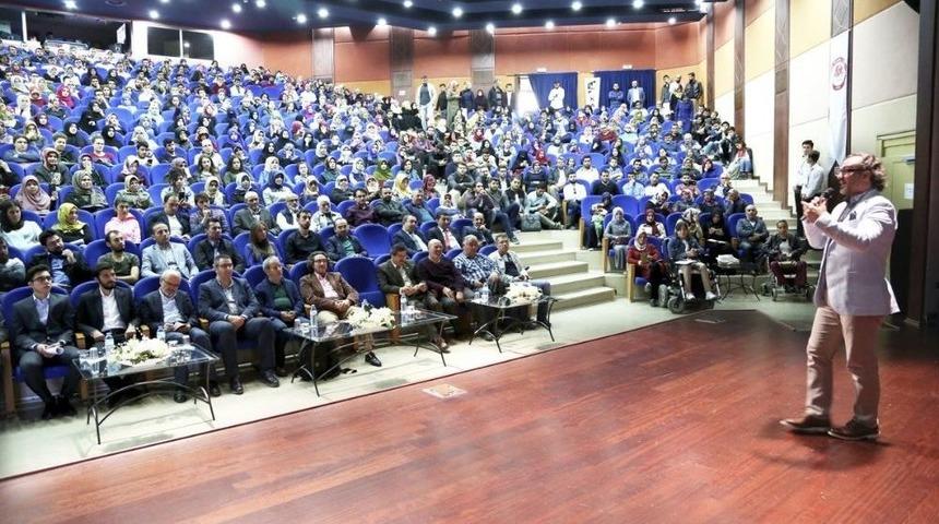 Isparta’da ’başarı İçin Hayata Gülümse’ Semineri