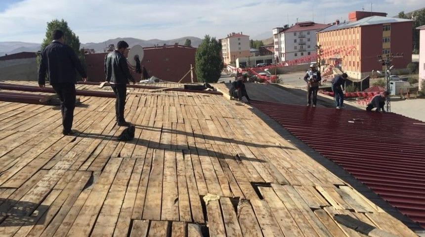 Çaldıran Öğretmenevinde Onarım Çalışması