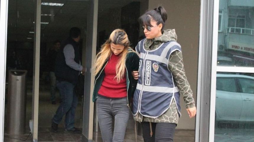 Anne Kız Hırsızlık Yaptılar