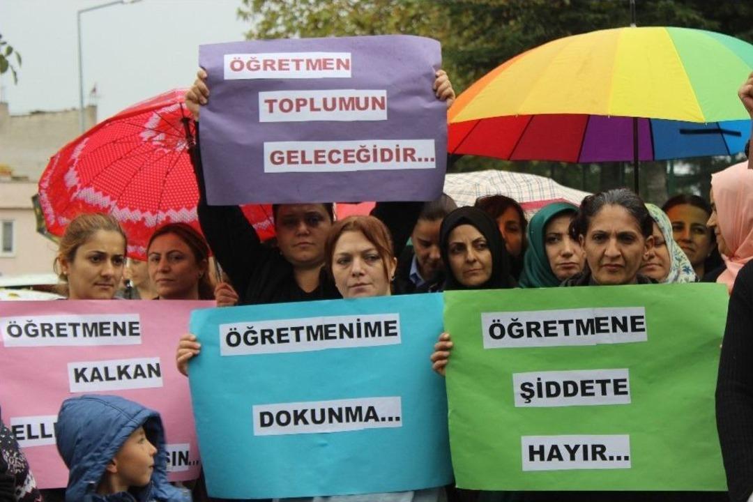 Bursa&rsquo;da &Ouml;ğretmene Dayak Kamerada