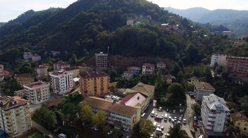 S&uuml;rmene&rsquo;de Heyelanlara &lsquo;fore Kazık&rsquo;lı &Ouml;nlem