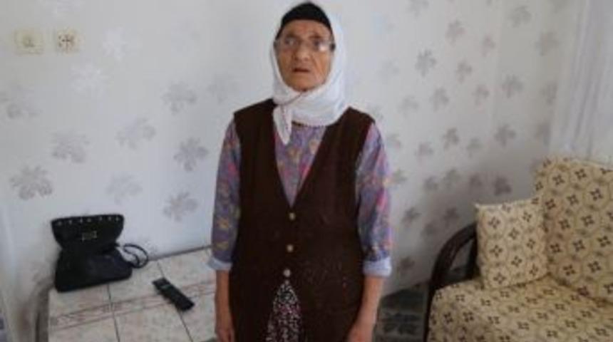 Hırsız &Ccedil;aldığı Paranın Yarısını Geri Bıraktı