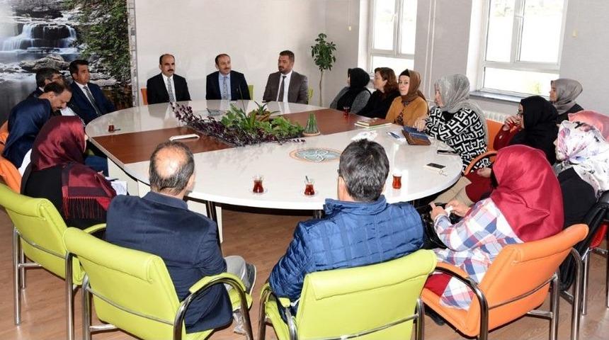 Başkan Altay &Ouml;ğrencilere Teşekk&uuml;r Etti