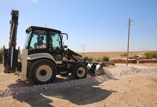 Haliliye Kırsalında Yol Atağı Devam Ediyor