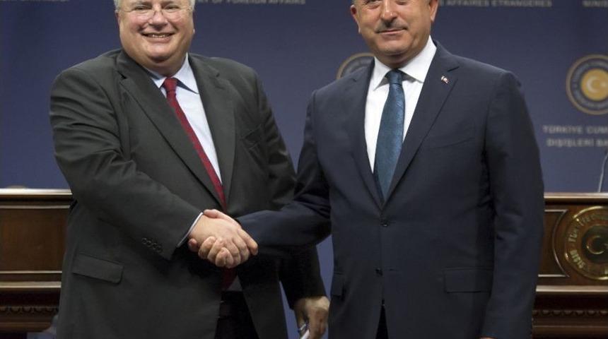 Bakan &Ccedil;avuşoğlu: "yunanistan&rsquo;ın Fet&ouml;&rsquo;c&uuml;ler İ&ccedil;in Sığınma &Uuml;ss&uuml; Olmasını Arzu Etmeyiz"