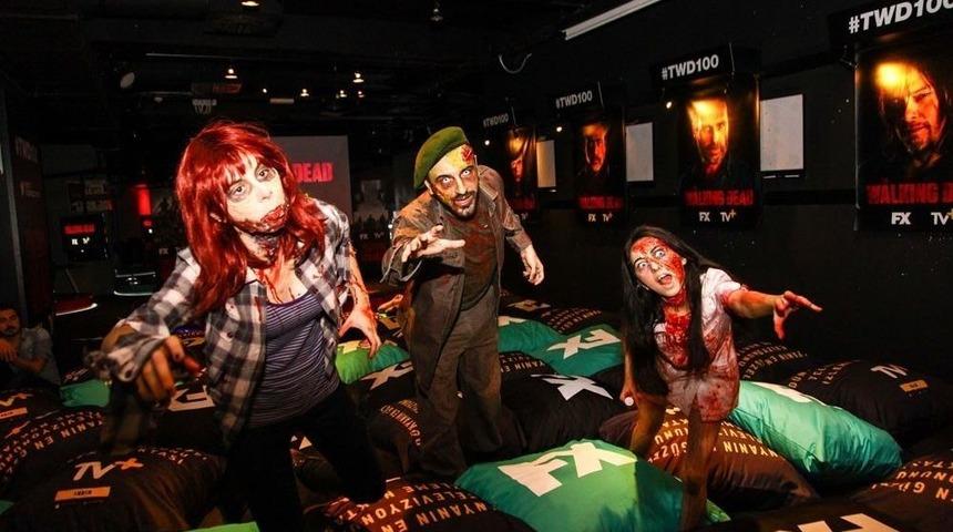 100 Talihli The Walking Dead&rsquo;in 8&rsquo;inci Sezon İlk B&ouml;l&uuml;m&uuml;n&uuml; İzledi