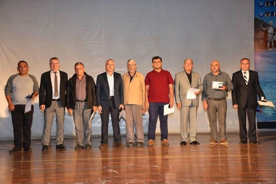 Kan Bağış&ccedil;ıları Madalyalarını Aldı