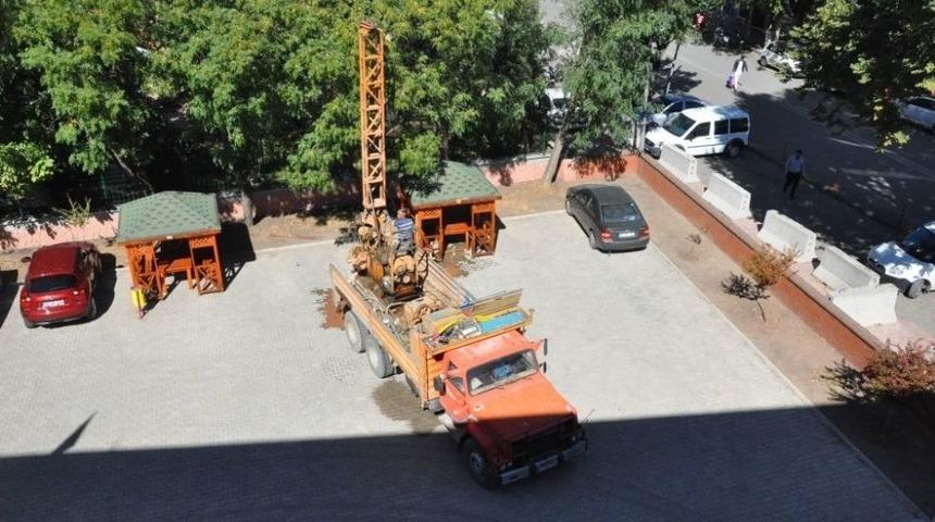 Yeni H&uuml;k&uuml;met Konağı İnşaatı Et&uuml;t &Ccedil;alışmaları Başladı