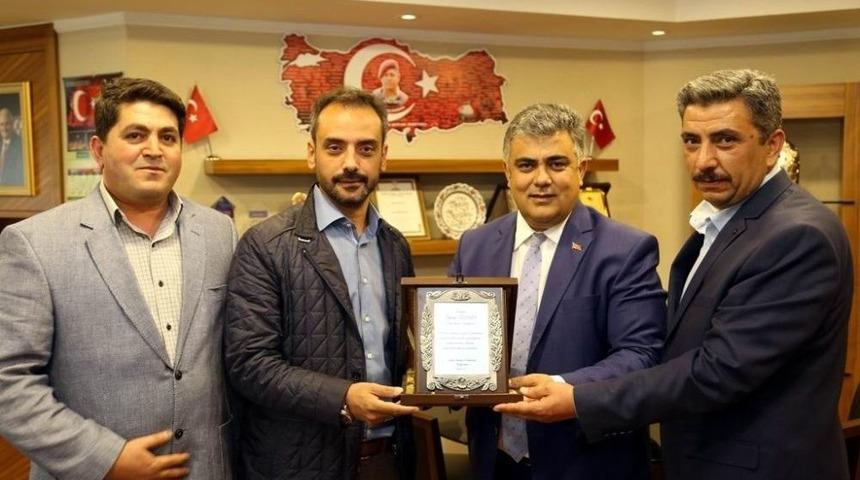 &Ouml;zg&uuml;ven: "okullar Bizim Değerimizdir"