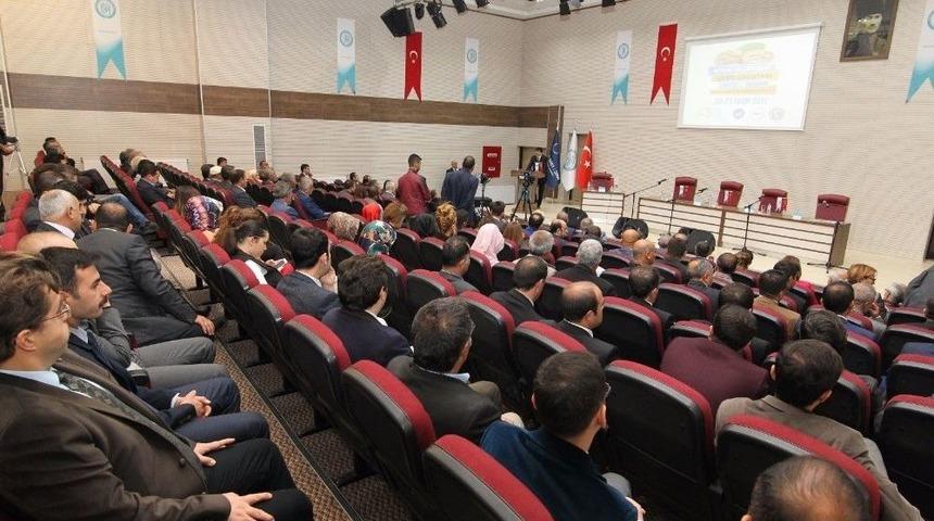 Od&uuml; Rekt&ouml;r&uuml; Yarılga&ccedil;, Ceviz &Ccedil;alıştayına Katıldı