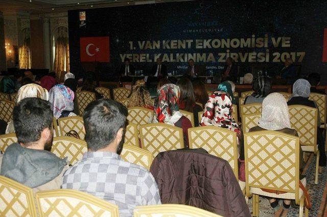 Van’da ‘1. Kent Ekonomisi Ve Yerel Yönetimler’ Zirvesi