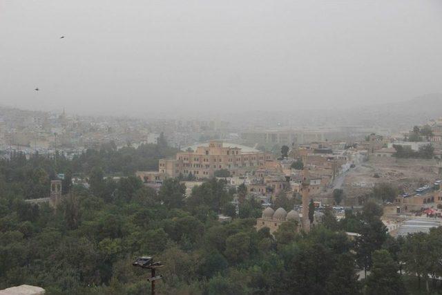 Şanlıurfa’yı Toz Bulutu Kapladı