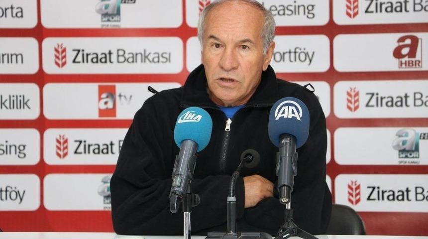 Akhisarspor, Erzincan&rsquo;ı Farklı Ge&ccedil;ti
