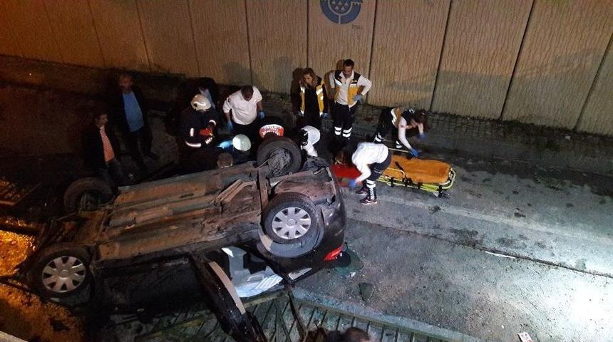 Üsküdar’da Araç Kullanılmayan Yola Uçtu: 1 Ağır Yaralı