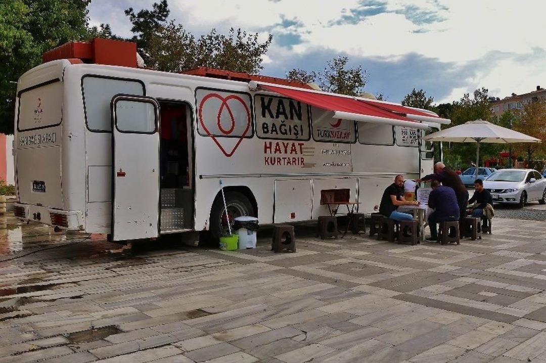 Kızılay&rsquo;ın Hedefi 2 Milyon 250 Bin &Uuml;nite Kan Toplamak