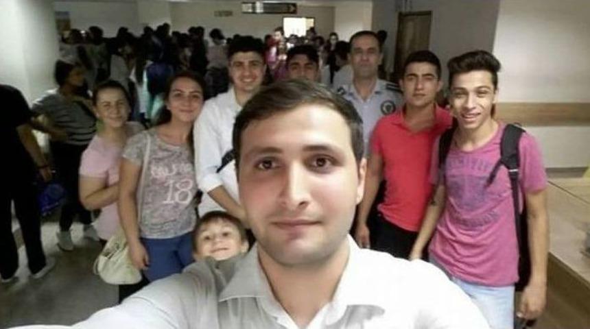 Yanlış Kayıt Yapan Memuru Bı&ccedil;akladı