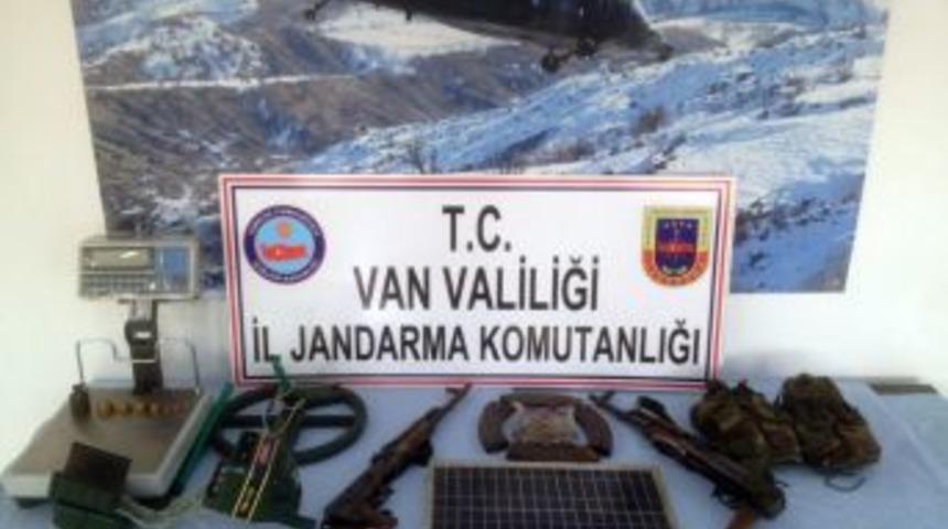 Van&rsquo;da Ter&ouml;r Operasyonu: 4 G&ouml;zaltı