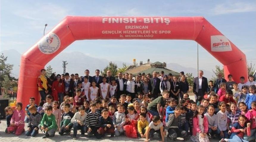 Cumhuriyet Koşusu &Uuml;z&uuml;ml&uuml; &rsquo;de Yapıldı