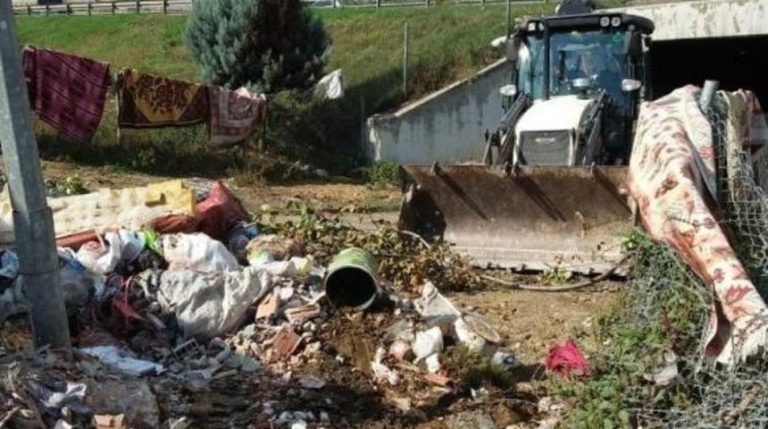 İzmit Belediyesi&rsquo;nden Uyarı, "boş Alanlar &Ccedil;&ouml;pl&uuml;k Değil&rdquo;