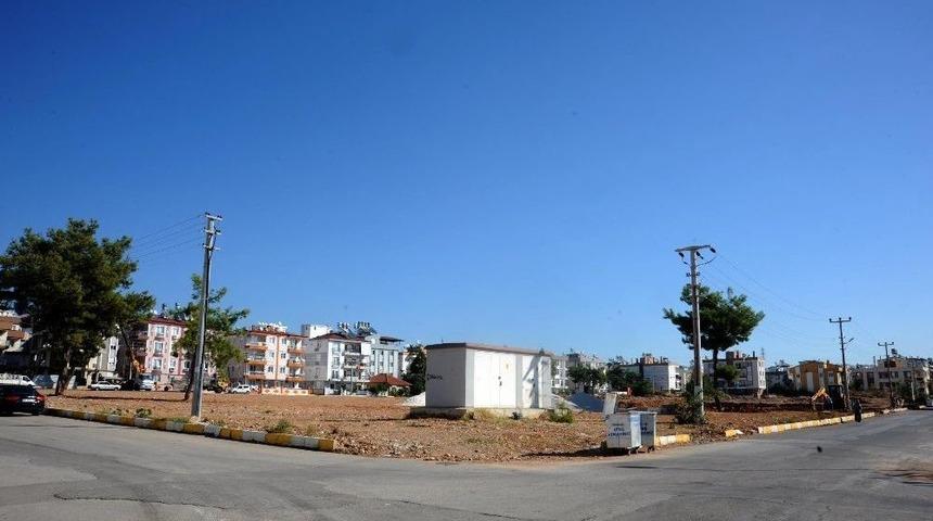 Kepez&rsquo;e 6 Semt Spor Sahası Daha