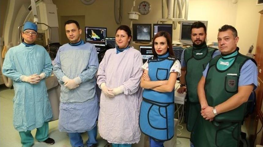 Esog&uuml;&rsquo;de Kalp Ritim Bozuklukları &Uuml;&ccedil; Boyutlu Haritalama Sistemi İle Tedavi Ediliyor