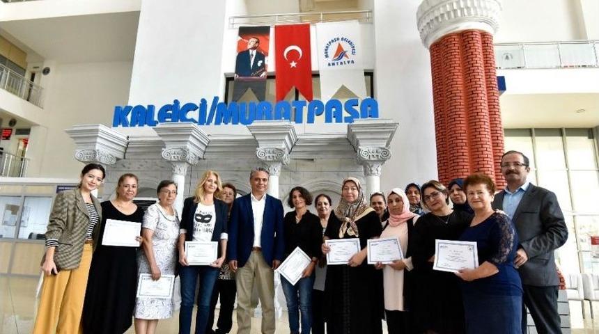 Uysal’dan Kadınlara Sertifika