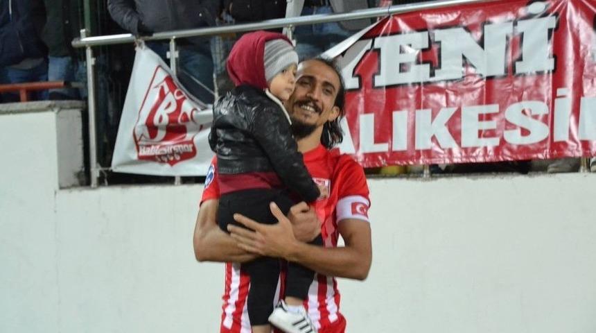 Balıkesirspor Baltok&rsquo;da Kaptan Burak Ve Okan Affedildi