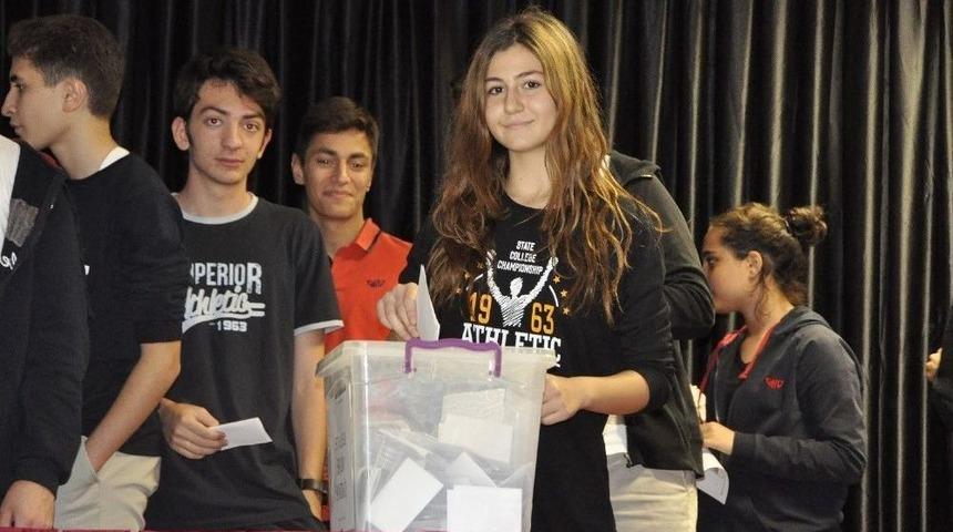 Gkv &Ouml;zel Liseleri Başkanlarını Se&ccedil;ti