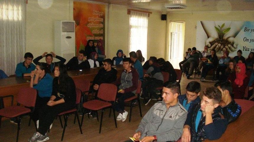 Sarıg&ouml;l&rsquo;de &Ouml;ğrencilere Madde Bağımlılığı Semineri