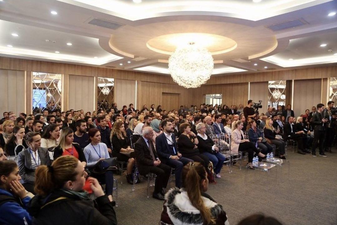 Başkan Akg&uuml;n: "t&uuml;rkiye&rsquo;nin &Ouml;ncelikli Konusu İstihdamdır"