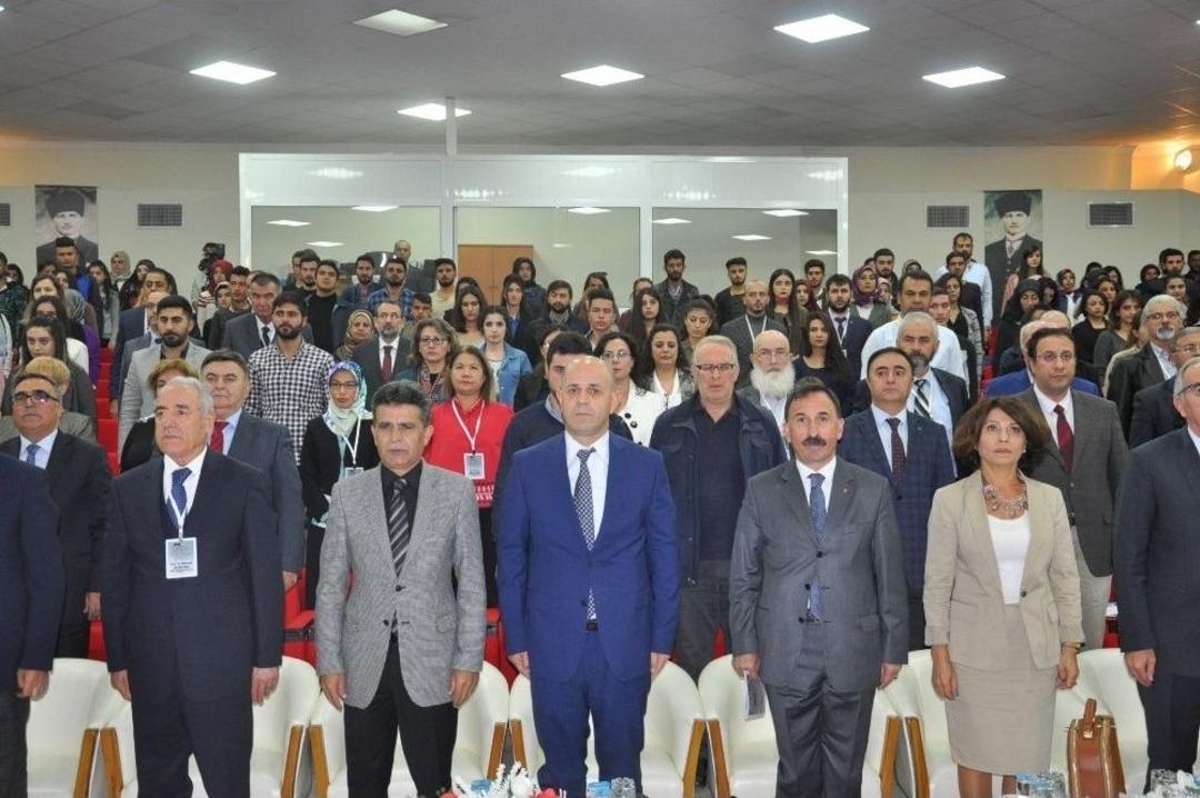 Ka&uuml;&rsquo;de "100. Yılında Sovyet İhtilali" Uluslararası Sempozyumu Başladı