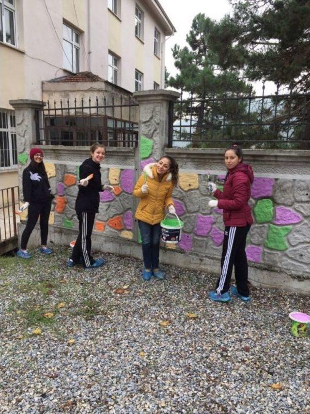 Düzce Üniversitesi Öğrencilerinden Renkli Etkinlik