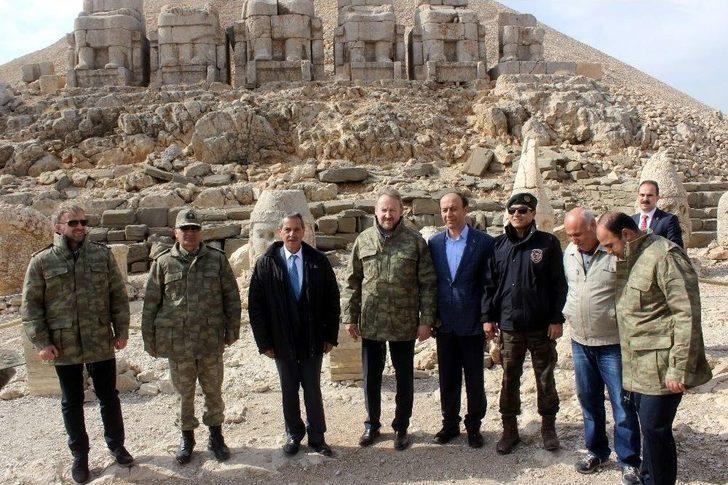 Begoviç, Nemrut Dağı’na Helikopter İle Geldi G2