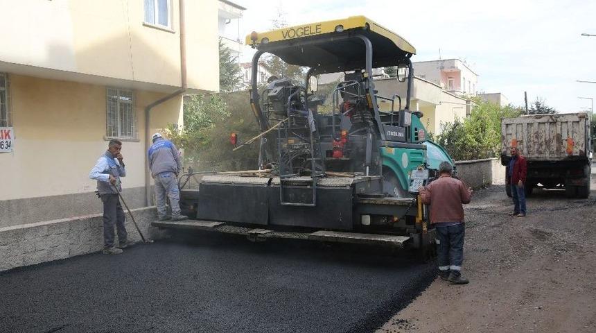 Tacettin Veli Mahallesi&rsquo;nde 2 Bin 200 Ton Asfalt Kullanıldı