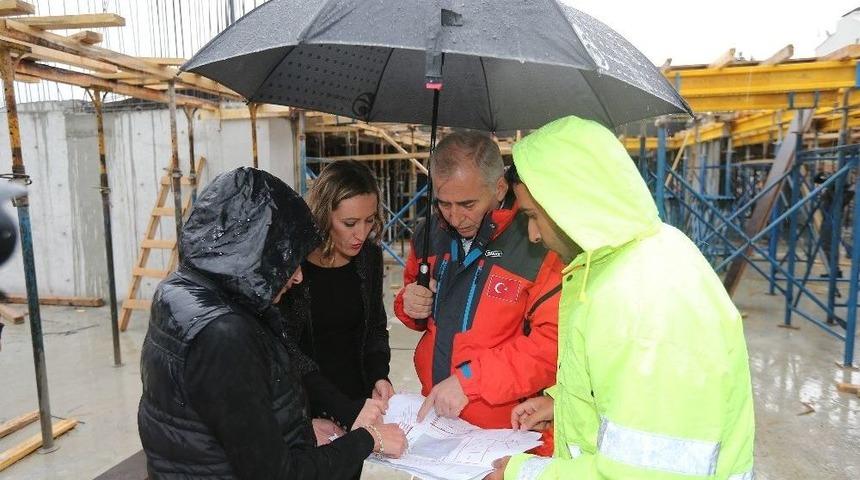 Büyükşehir’den Kınıklı Mahallesi’ne 245 Araçlık Kapalı Otopark