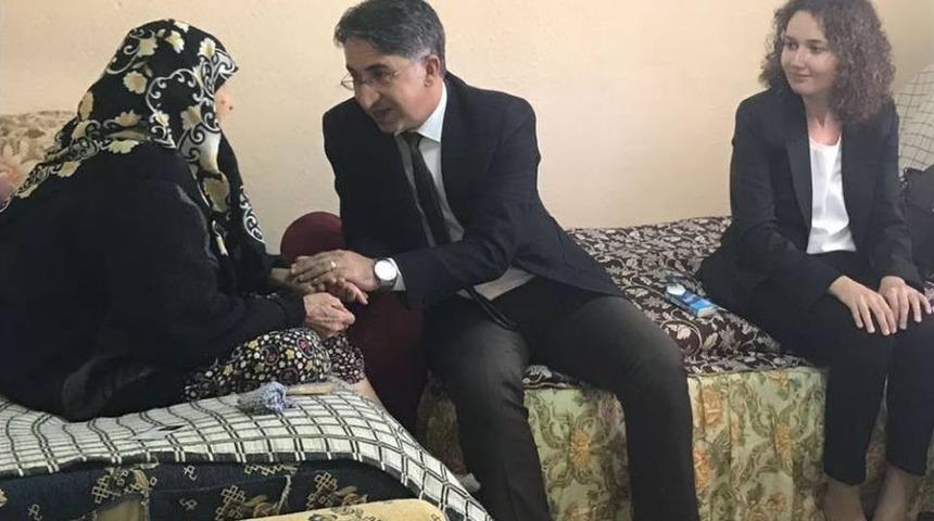 Havran Kaymakamı Aydın’dan Zehra Nineye Ziyaret